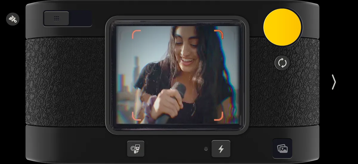 Hipstamatic, in Classic Camera Mode’s camera