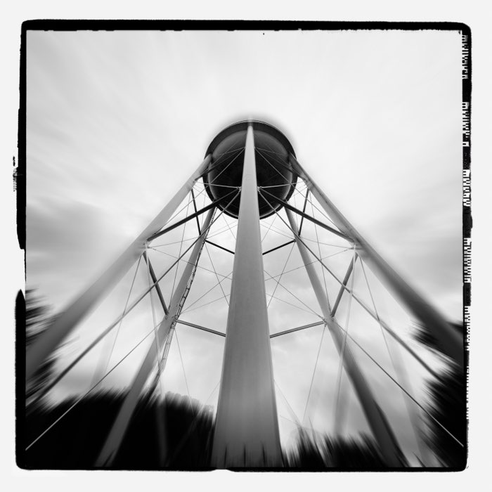 Photograph by @JamppaFL, shot with Penny + Berry Pop + SPRKT-BW