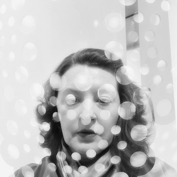 Photograph by @Arina, shot with Lumière + Berry Pop + BlacKeys XF