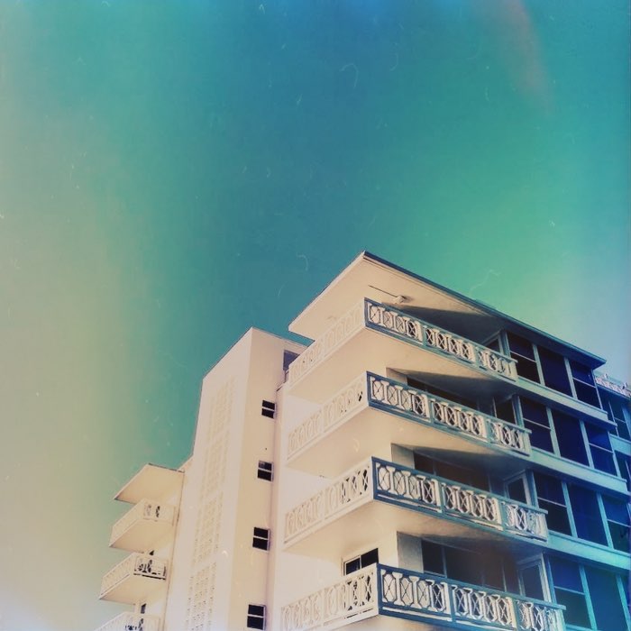 Photograph by @Josefina, shot with Foxy + Cadet Blue Gel + Kowloon 1839