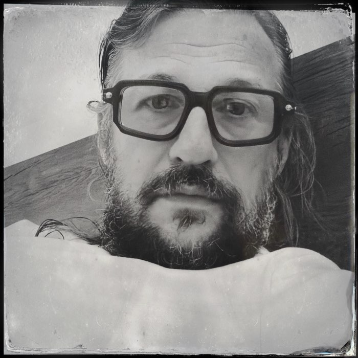 Photograph by @poczekaj5206, shot with Florence + D-Type Plate