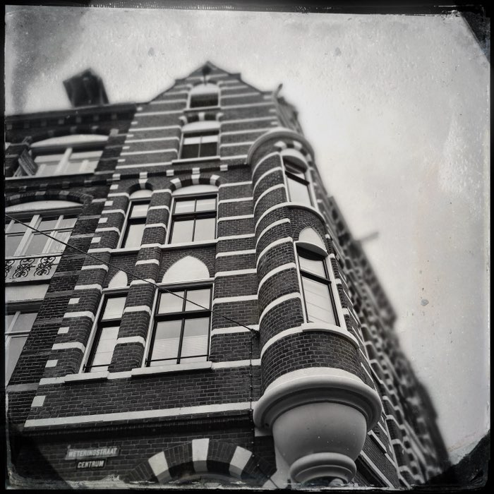Photograph by @DenisVictorazo, shot with Tinto 1884 + D-Type Plate