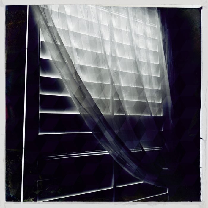 Photograph by @Claude, shot with Katerina + Cubic Gel + Estrada 83