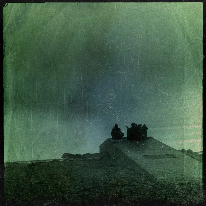 Photograph by @drastich, shot with Raggiana + Glow Pop + Hampline