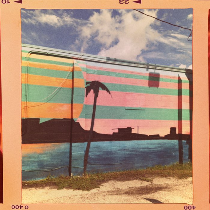 Photograph by @JamppaFL, shot with Frida + Mercado 35 + Glow Pop