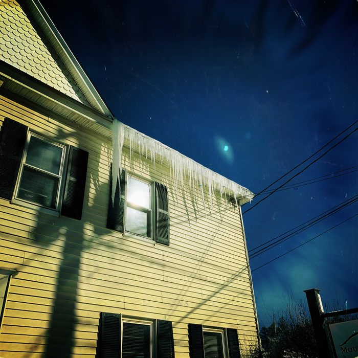 Photograph by @louisarigali, shot with Matty ALN + Jolly Rainbo 2X + Belém