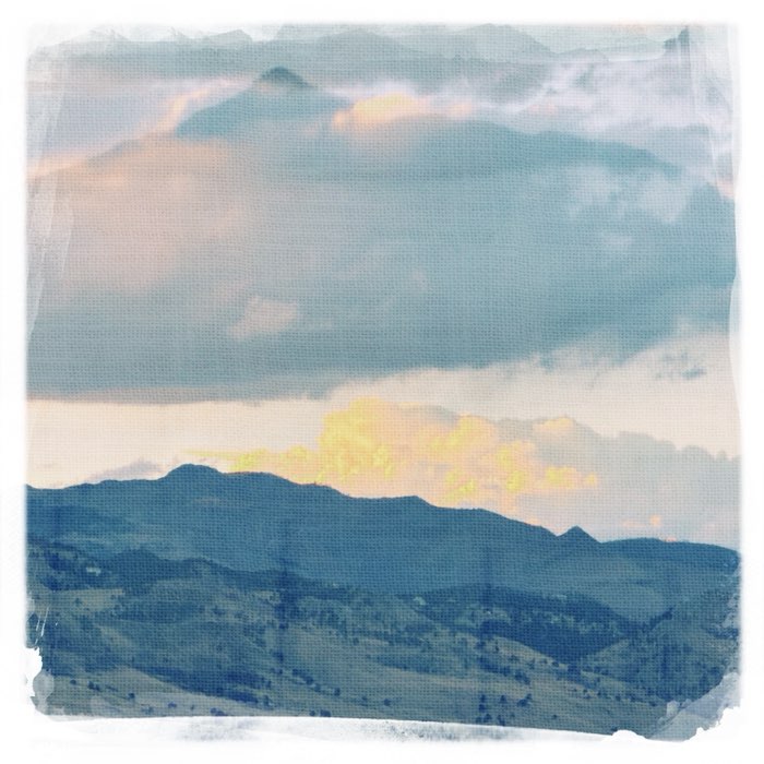 Photograph by @KittyThebeast, shot with Antoni + DreamCanvas