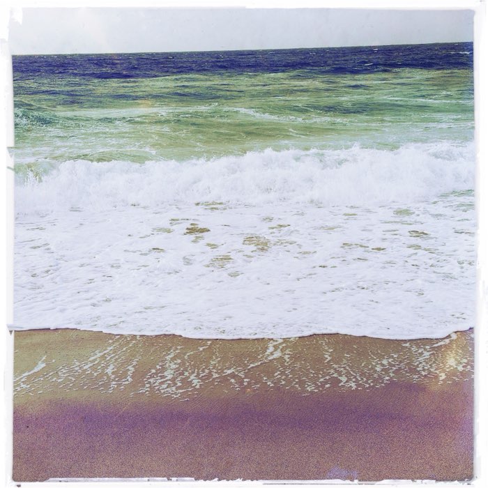 Photograph by @MostlyWater, shot with Emma + Big Easy