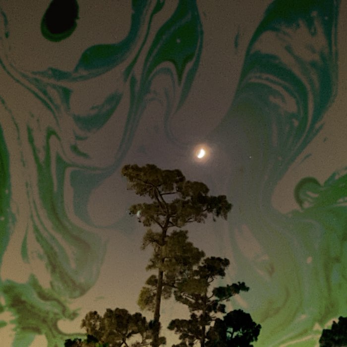 Photograph by @Conaudifonos, shot with Sara EF + Glow Pop + Liberty