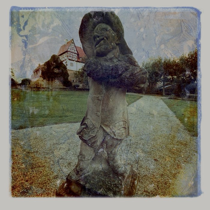 Photograph by @Katerchen, shot with Frank B + Slickrock 191