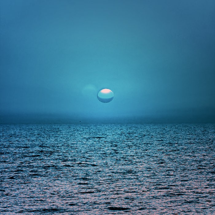 Photograph by @LarsR, shot with Carlson C + Hackney