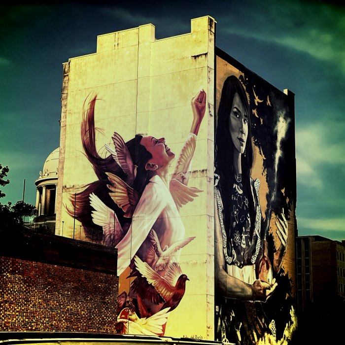 Photograph by @Conaudifonos, shot with Wonder + Glow Pop + Thalia