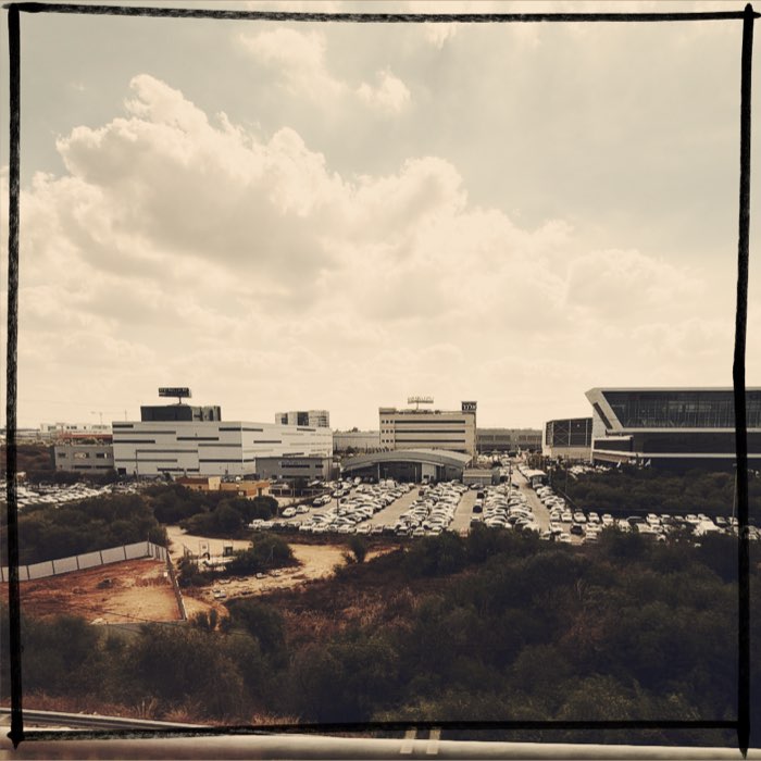 Photograph by @wrprz, shot with Florence + RTV