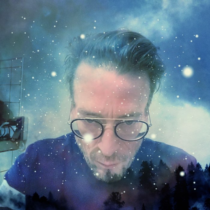 Photograph by @Ojon, shot with Yuletide + Dasher