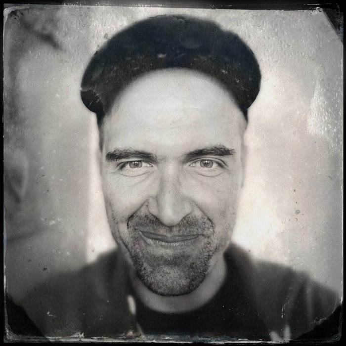 Photograph by @ryan