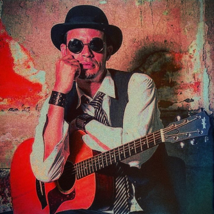 Photograph by @fabricissimo, shot with Sponza 16 + Foxy