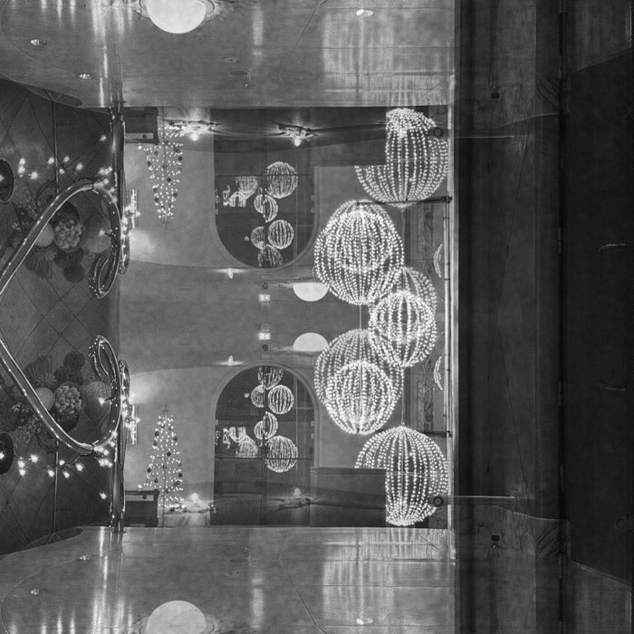 Photograph by @iefAnna, shot with Salvador 84 + BlacKeys Supergrain