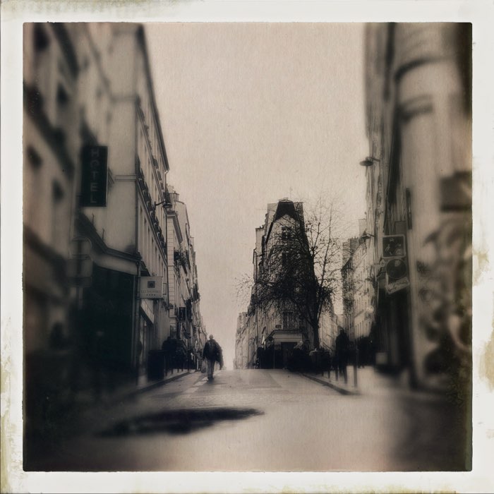 Photograph by @caroline_grst, shot with Tinto 1884 + Uchitel 20