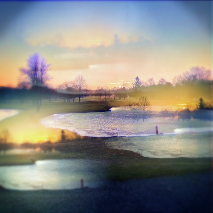 Photograph by @artisun99, shot with Kally X3 + Cinematheque + Glow Pop