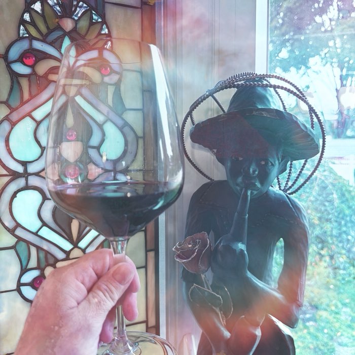 Photograph by @laveau, shot with Takashi + Vixen + Yuletide