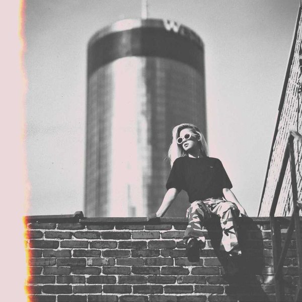 A photograph shot with the Edgewood combo