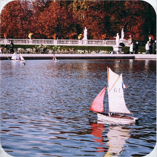 A photograph shot with the Montmartre combo