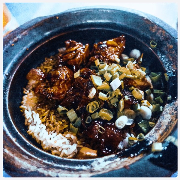 A photograph shot with the Tiong Bahru combo