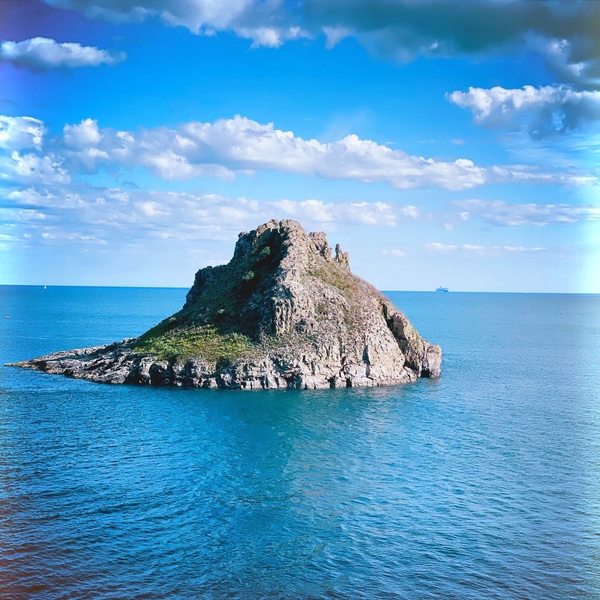 A photograph shot with the Torquay combo